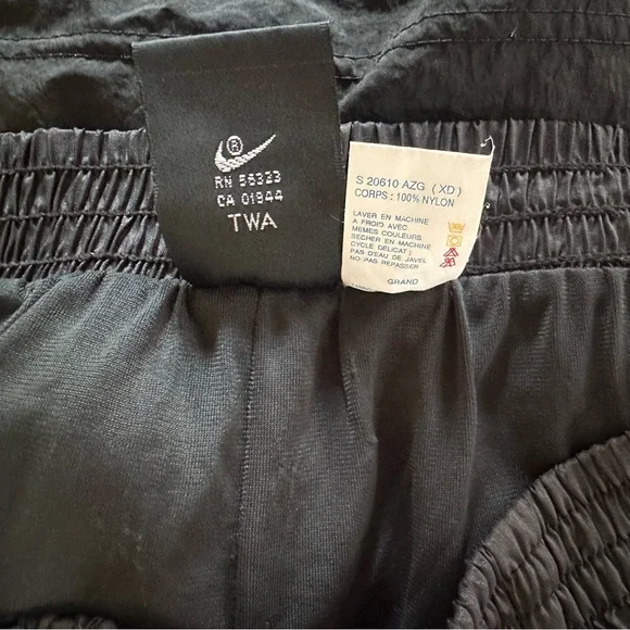 Vintage Nike Flight Nylon Shorts Black Large - Picture 6 of 6